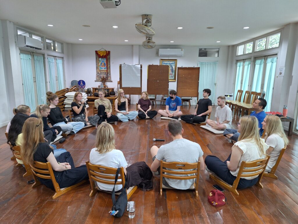 Volontariato Thailandia centro giovanile